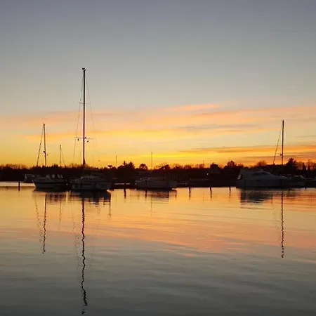 Tatil Evi Unique Near Houhals *