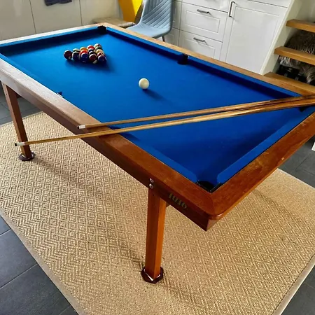 Unique Near Houhals * Hals